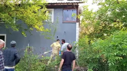 Bolu’da 2 katlı evin çatı katında yangın çıktı