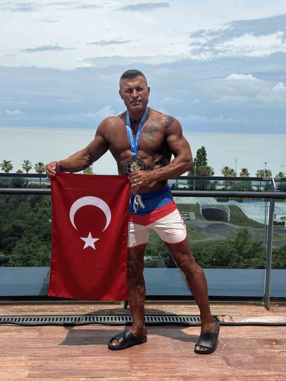 BOLU İL EMNİYET MÜDÜR YARDIMCISI TÜRKER UYGUR, GÜRCİSTAN’IN BATUM KENTİNDE DÜZENLENEN NPC...