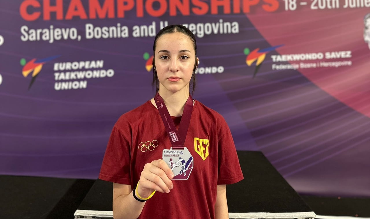 BOSNA HERSEK'TE DÜZENLENEN AVRUPA KULÜPLER TAEKWONDO ŞAMPİYONASI'NDA GÜMÜŞ MADALYA KAZANAN AYDINLI...