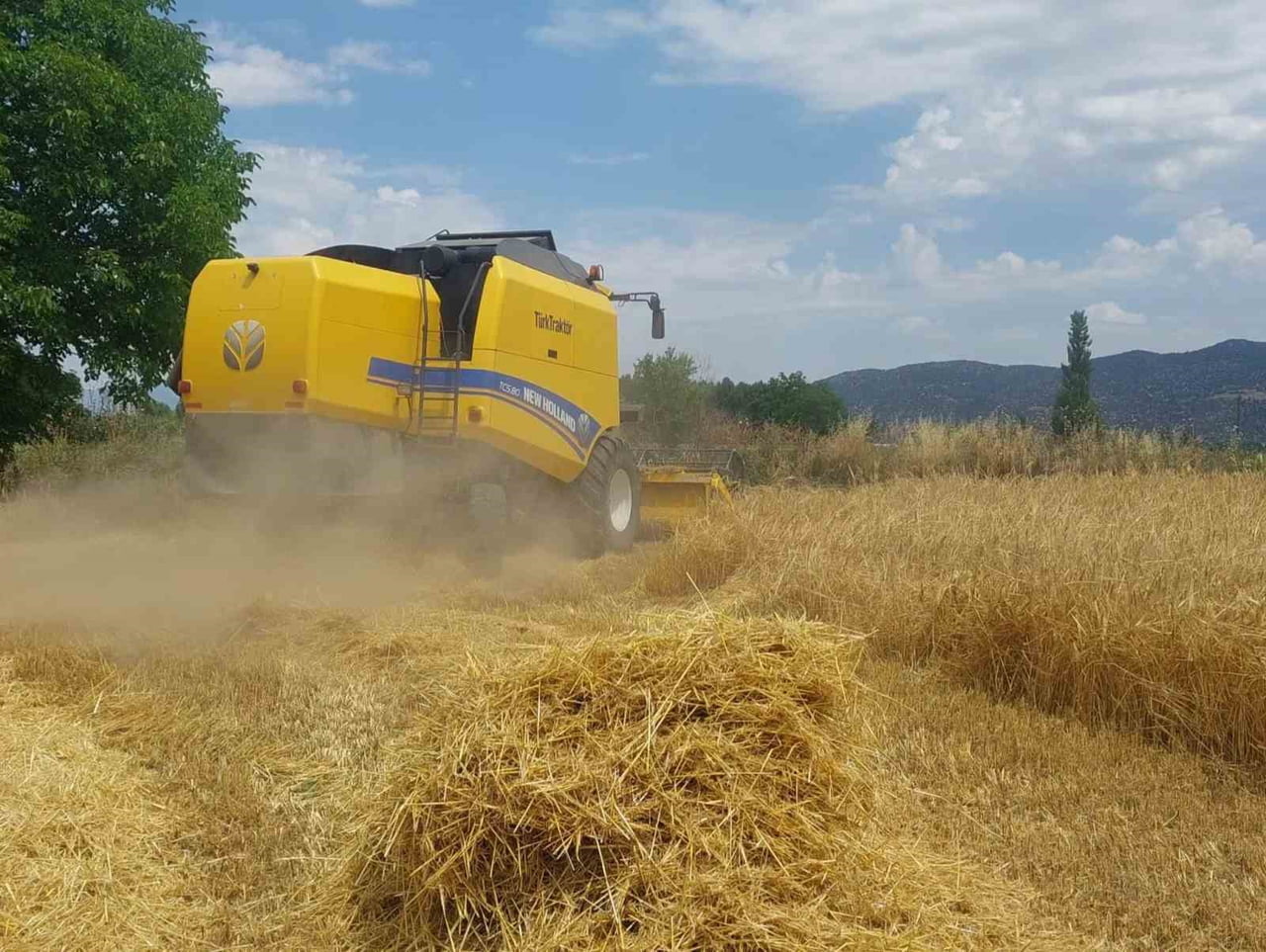 BOZDOĞAN’DA BİÇERDÖVERLER SIKI DENETİMDE