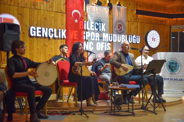 BŞEÜ' DE ‘TÜRK TÖRESİNDE KADIN' SÖYLEŞİSİ VE ‘TÜRKÜLERLE BİLECİK' DİNLETİSİ...