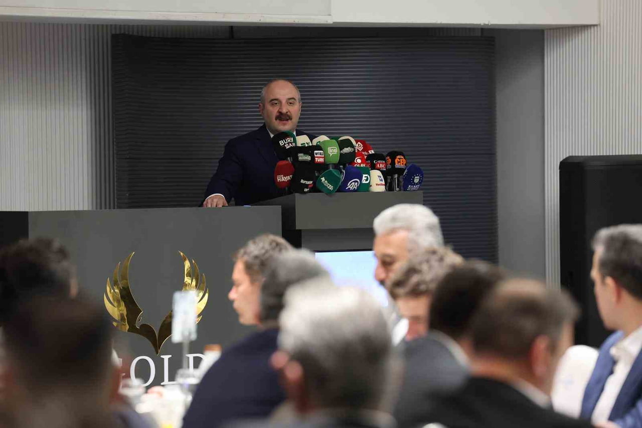 BU SEZON TRENDYOL 1. LİG’DE MÜCADELE EDECEK OLAN BURSASPOR’UN KURULUŞUNUN 63. YIL DÖNÜMÜ ÖZEL...