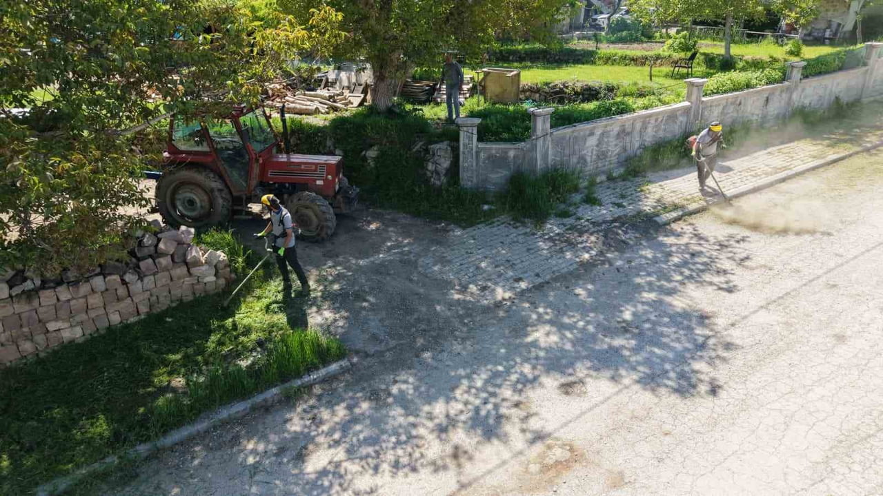 BÜNYAN BELEDİYESİ; İLÇE GENELİNDE ÇEVRE KİRLİLİĞİNE NEDEN OLAN UNSURLARIN ORTADAN KALDIRILMASI...