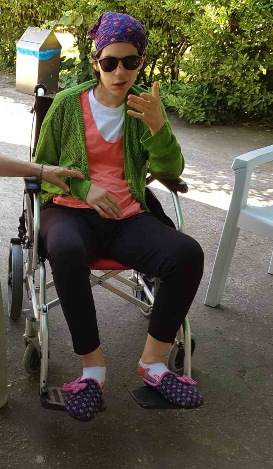 BURÇAK ŞİŞMAN
