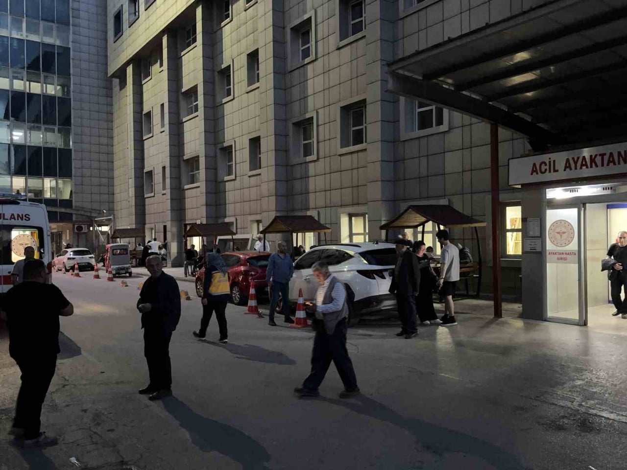 BURSA'DA İDDİAYA GÖRE ARACIYLA SEYİR HALİNDE OLAN ŞAHIS, BALDIZININ KARDEŞİ TARAFINDAN SİLAHLA...