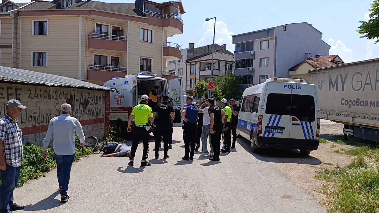 BURSA'NIN İNEGÖL İLÇESİNDE BİSİKLETİYLE SEYİR HALİNDEYKEN FENALAŞTIĞI İDDİA EDİLEN 74 YAŞINDAKİ...