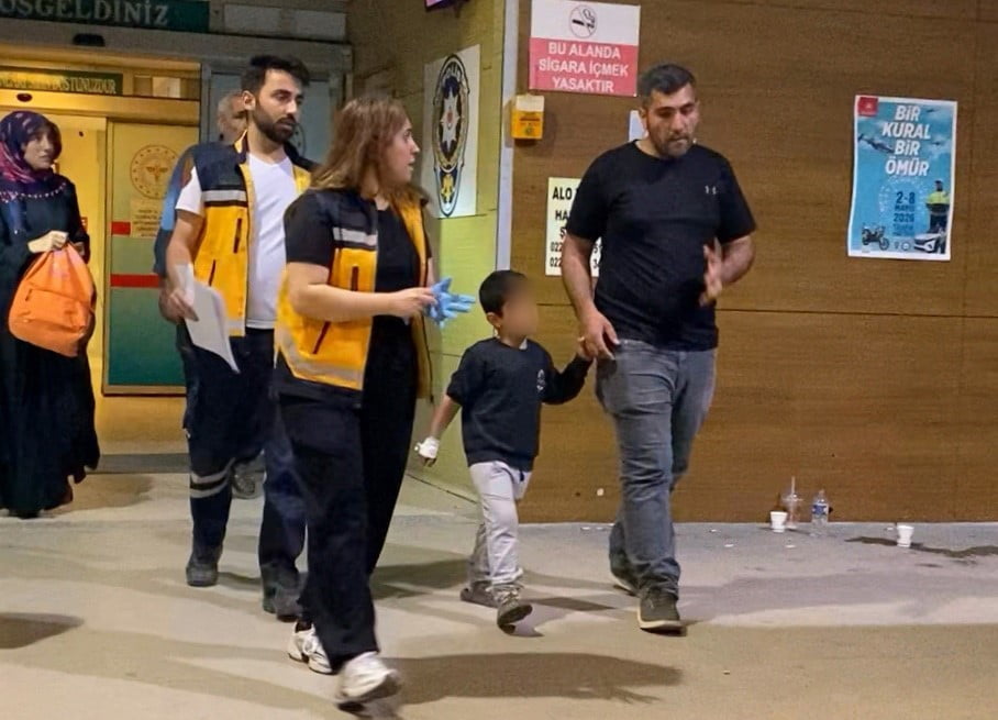BURSA'NIN İNEGÖL İLÇESİNDE MEYDANA GELEN OLAYDA, PRİZE PARMAĞINI SOKAN 4 YAŞINDAKİ ÇOCUK ELEKTRİK...