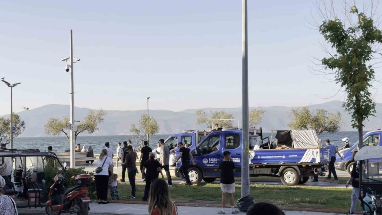 BURSA'NIN MUDANYA İLÇESİ SAHİL BANDINDA ZABITA EKİPLERİNCE DENETİM GERÇEKLEŞTİRİLDİ