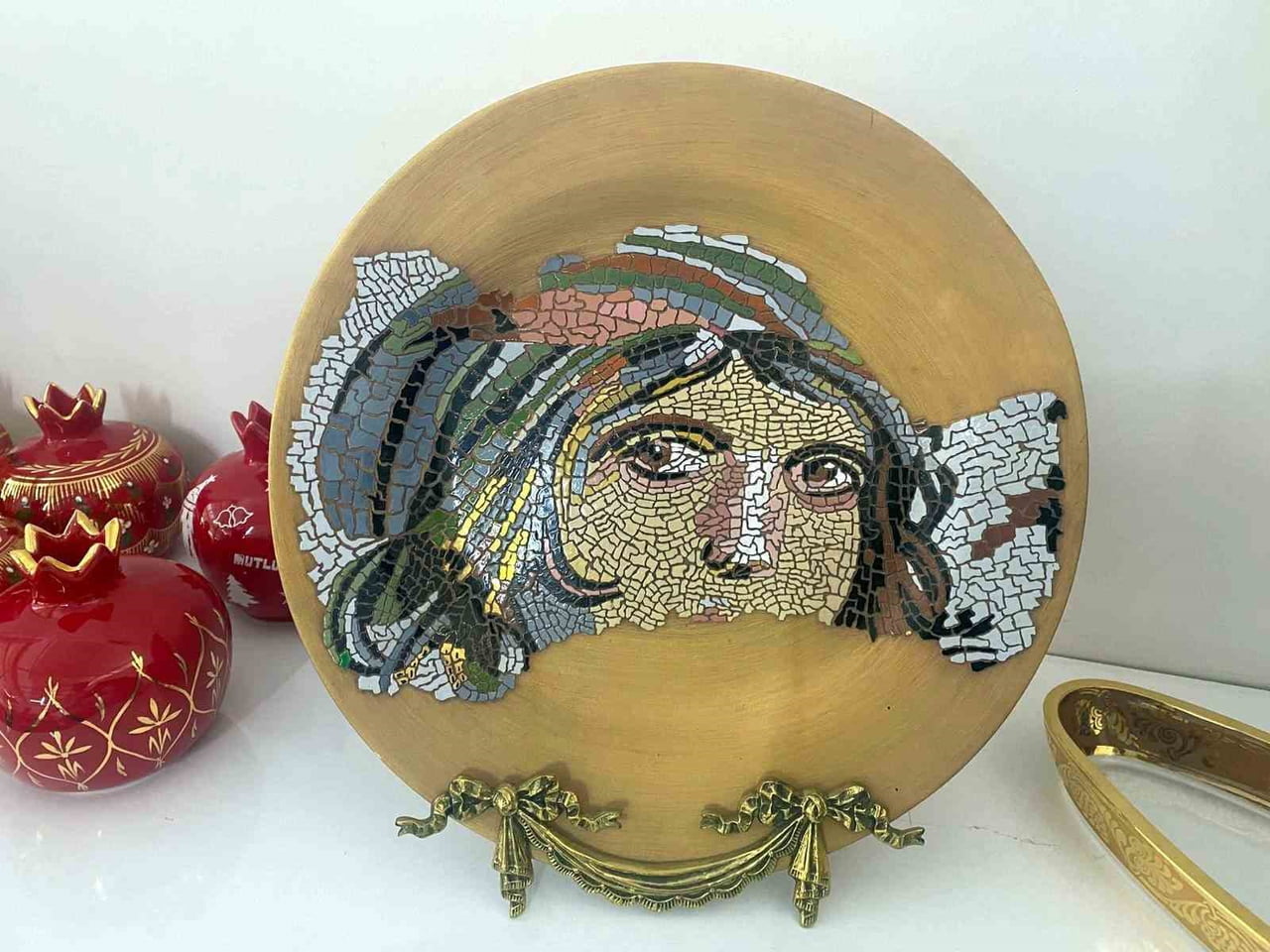 BURSA'NIN ÖNEMLİ TARİHİ MEKANLARI ÖZEL OLARAK YAPILAN CAM SÜSLEME SANATIYLA CAM ÜRÜNLERDE HAYAT...
