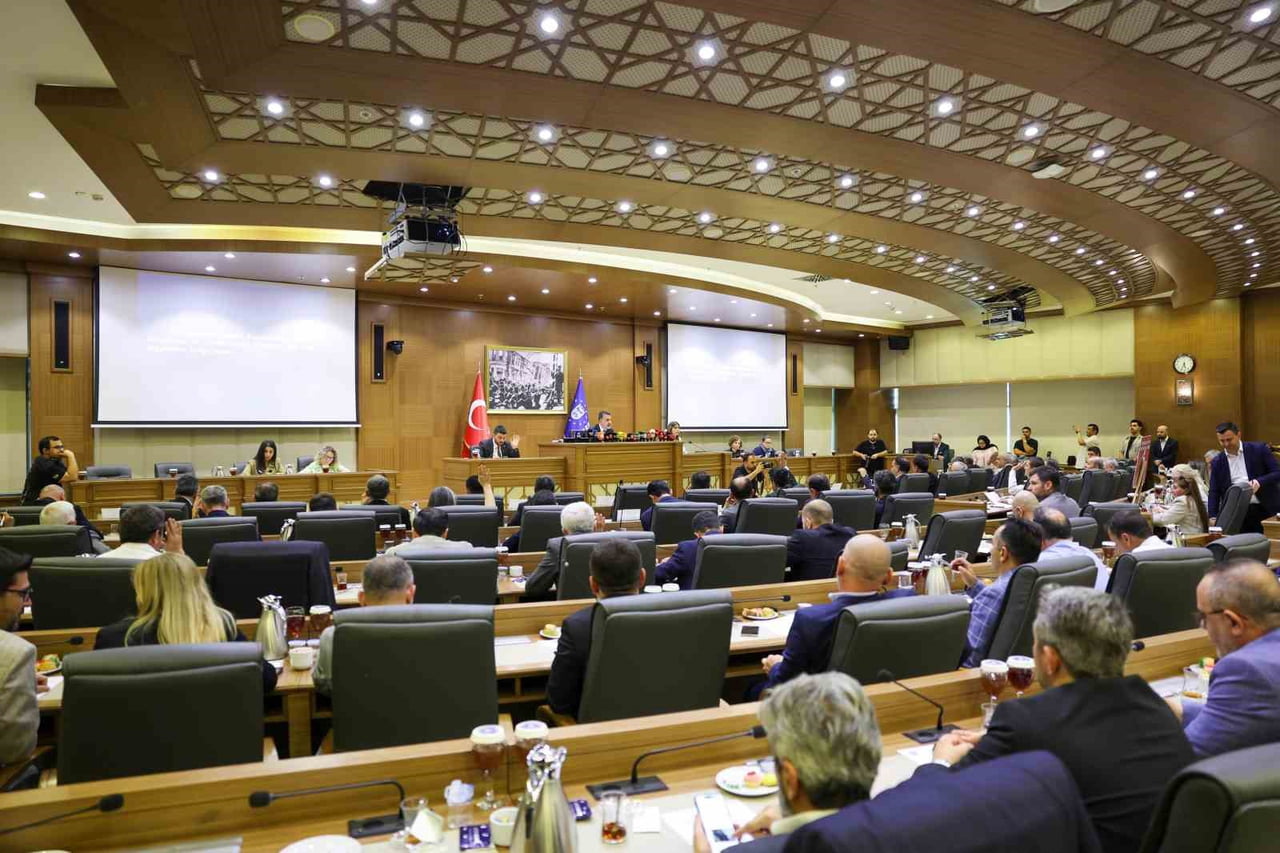 BURSA BÜYÜKŞEHİR BELEDİYESİ BAŞKAN VEKİLİ ŞAHİN BİBA, A MİLLİ FUTBOL TAKIMI'NIN 2026 FIFA DÜNYA...