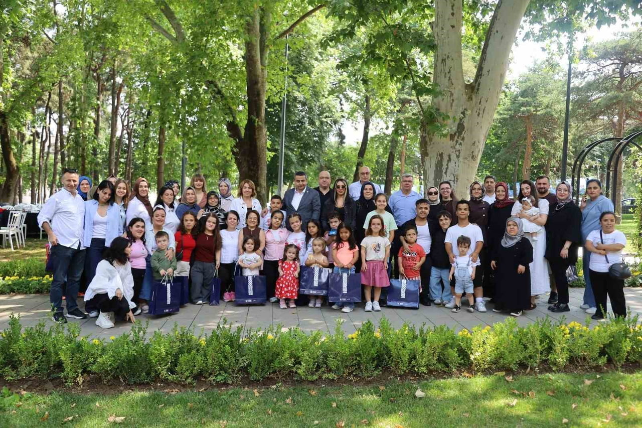 BURSA BÜYÜKŞEHİR BELEDİYESİ, ENGELLİ BİREYLERİN TOPLUMSAL YAŞAMA TAM VE ETKİN KATILIMINI...