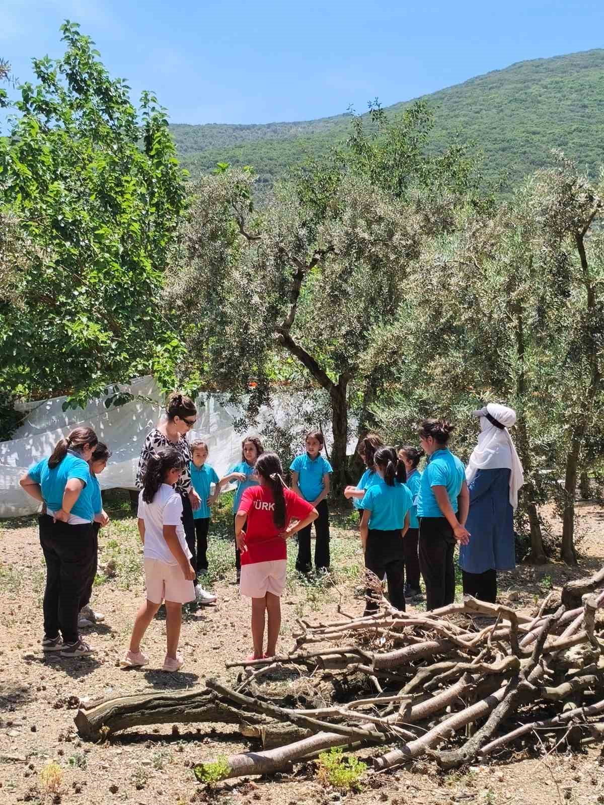 BURSA BÜYÜKŞEHİR BELEDİYESİ, MİLLİ EĞİTİM BAKANLIĞI’NA BAĞLI KÖY OKULLARINDA DÜZENLENEN...