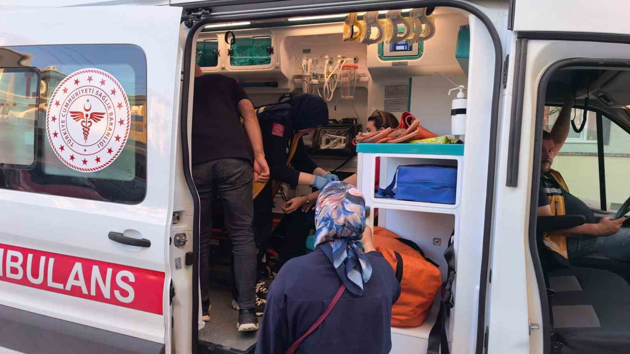BURSA’DA FECİ KAZA : 4 YARALI