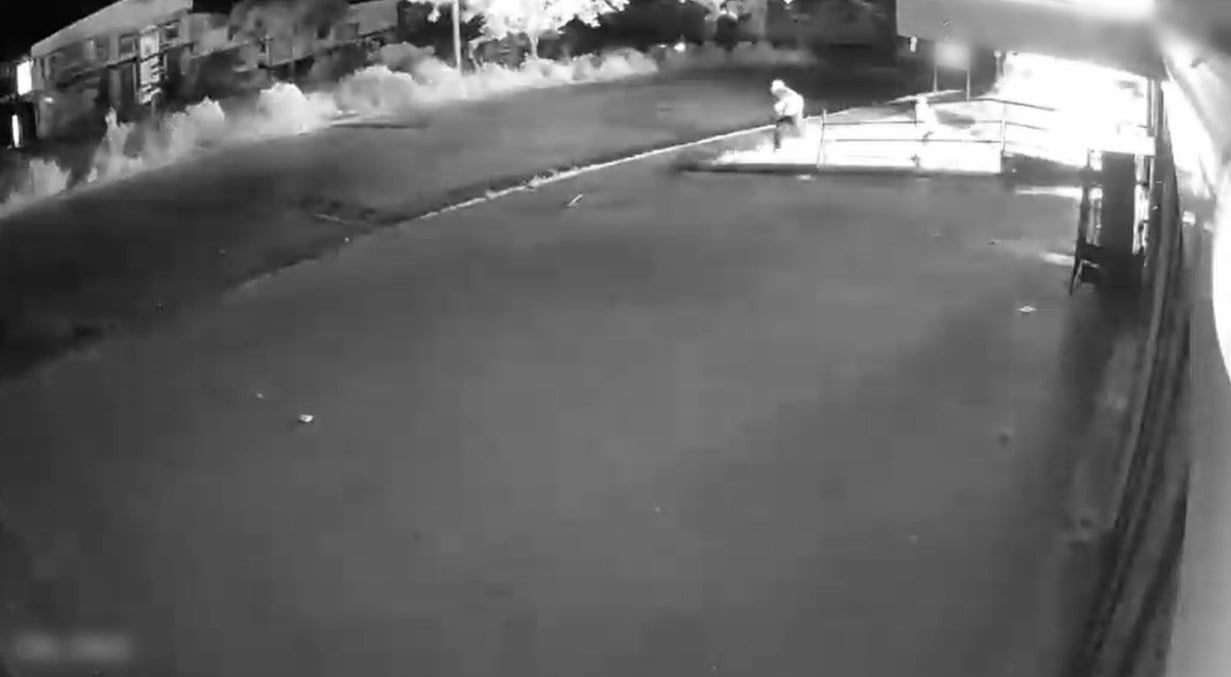 BURSA’DA İŞ YERİNE YÖNELİK MOLOTOFLU GASP SALDIRISI DÜZENLEYEN SUÇ ÖRGÜTÜ ÜYESİ 5 ŞÜPHELİ ŞAHIS...