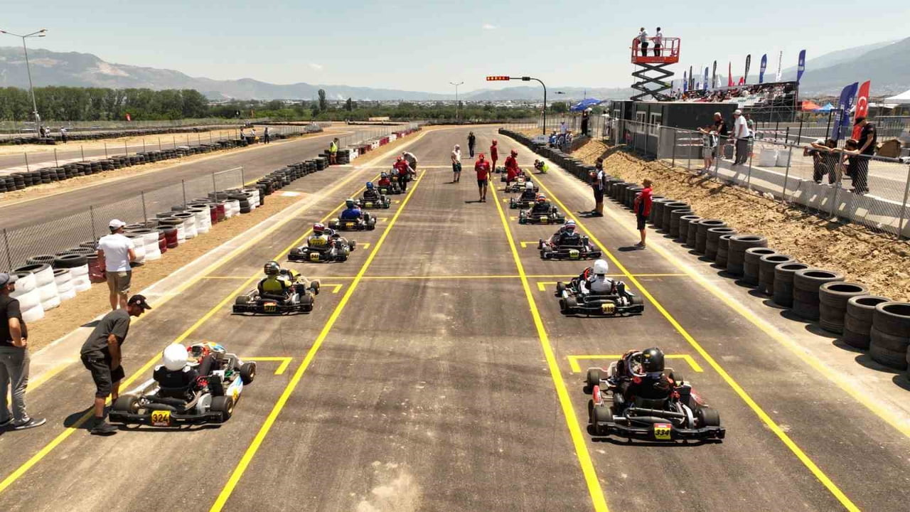 BURSA’NIN SPOR KİMLİĞİNİ GÜÇLENDİRMEK VE MOTOR SPORLARINA YENİ BİR MERKEZ KAZANDIRMAK AMACIYLA...