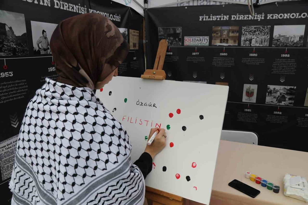 BURSA TEKNİK ÜNİVERSİTESİNDE (BTÜ), ÖĞRENCİLER VE AKADEMİK-İDARİ PERSONELİN KATILIMIYLA İSRAİL’İN...