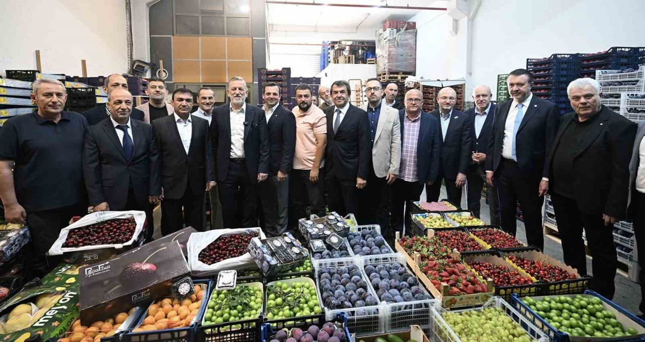 BURSA TİCARET VE SANAYİ ODASI (BTSO) YÖNETİM KURULU BAŞKANI İBRAHİM BURKAY, BURSA KENT HALİ SEBZE...