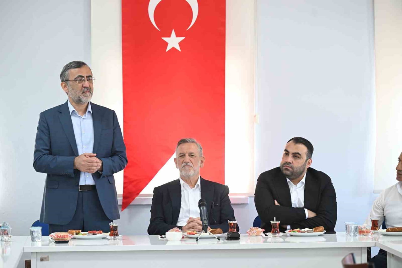 BURSA TİCARET VE SANAYİ ODASI (BTSO) YÖNETİM KURULU BAŞKANI İBRAHİM BURKAY, BURSA ŞEHİRLERARASI...