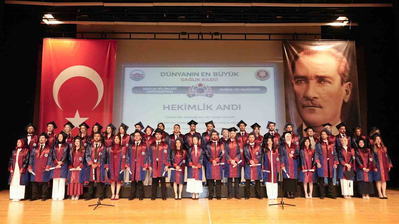 BURSA TIP FAKÜLTESİ İLK MEZUNLARINI VERDİ