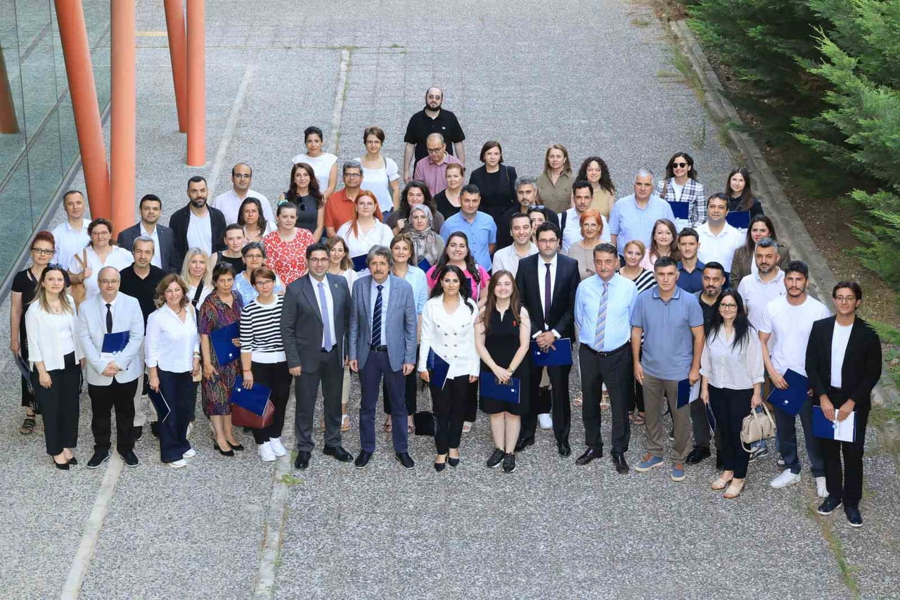 BURSA ULUDAĞ ÜNİVERSİTESİ (BUÜ) AR-GE KOORDİNATÖRLÜĞÜ TARAFINDAN AKADEMİSYENLERİN BİLİMSEL...