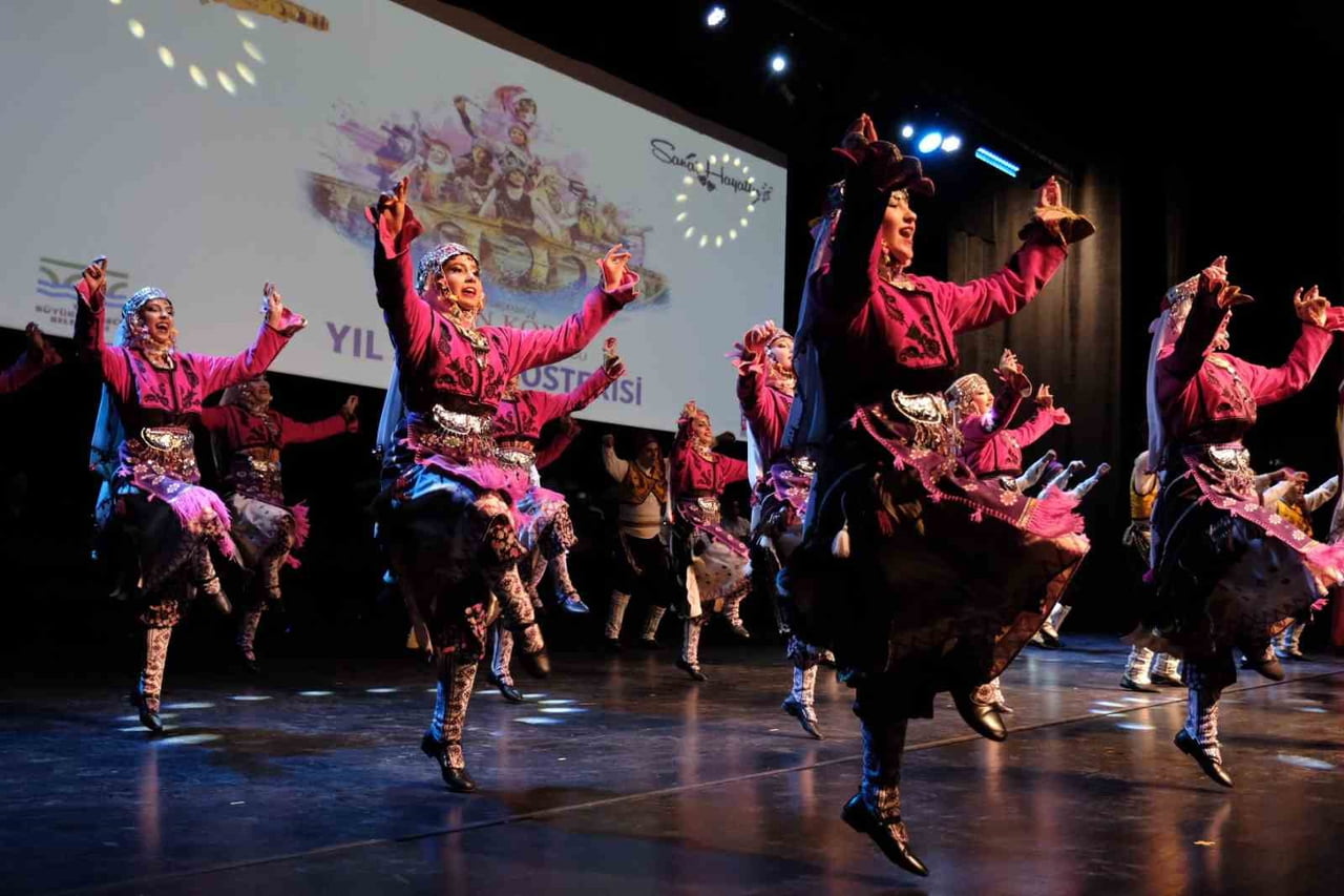 BÜYÜKÇEKMECE BELEDİYESİ HALK AKADEMİSİ SAHNE SANATLARI BALE VE MODERN DANS ÖĞRENCİLERİ, YIL...