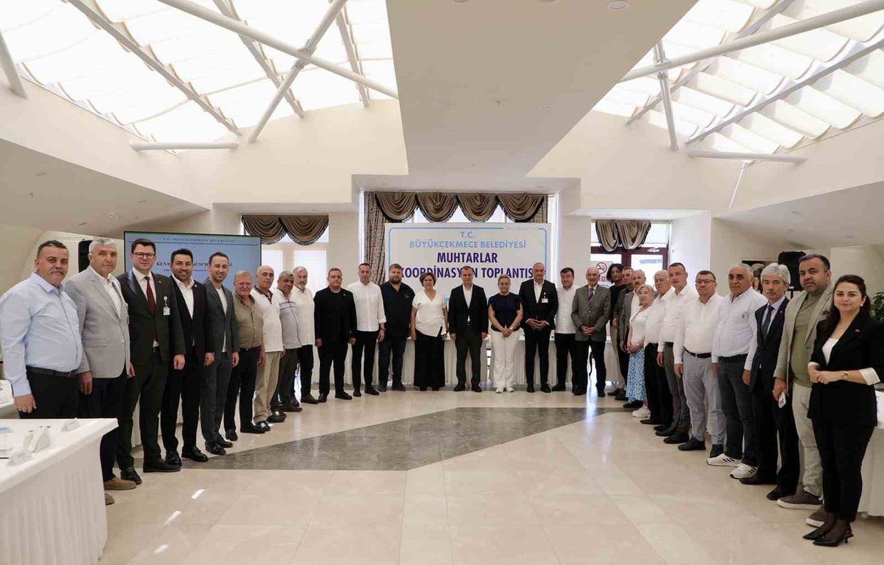 BÜYÜKÇEKMECE BELEDİYESİ, MAHALLE MUHTARLARININ TALEPLERİNİ DİNLEMEK VE MAHALLELERDE İHTİYAÇ...