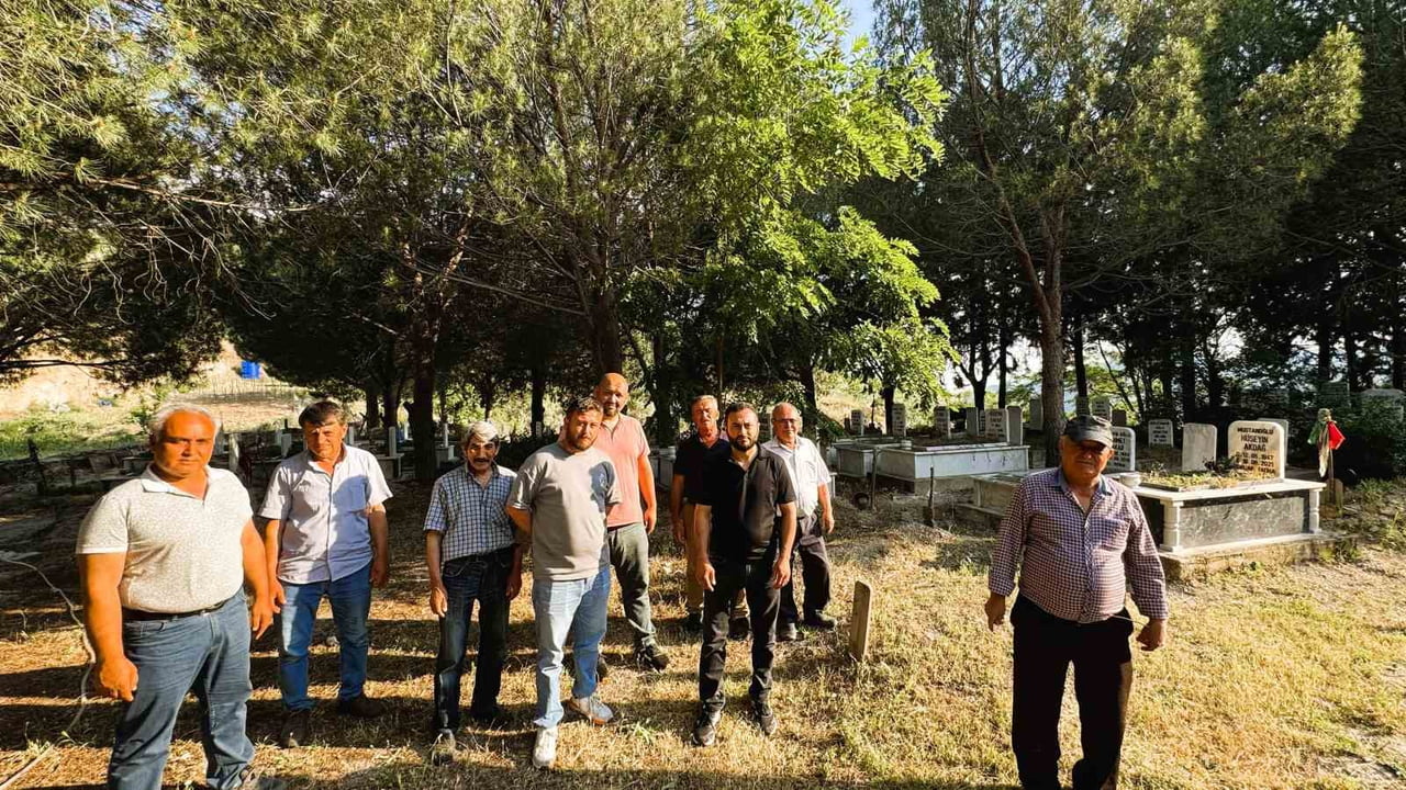 BÜYÜKŞEHİR YASASIYLA MAHALLEYE DÖNÜŞEN KIRSAL KÖYLERDE YAŞANAN MEZARLIK SIKINTISI BÜYÜYOR....