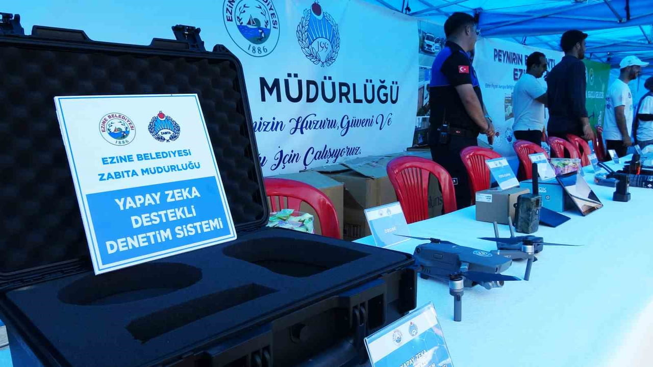 ÇANAKKALE'DE EZİNE BELEDİYESİ DESTEKLERİYLE DÜZENLENEN BİLİMFEST DEVAM EDİYOR