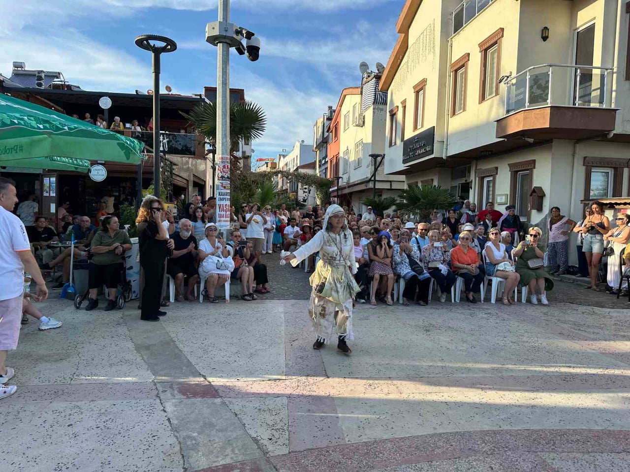 ÇANAKKALE'NİN AYVACIK İLÇESİNDE HALK EĞİTİM MERKEZİ KURSİYERLERİ TARAFINDAN "KAZ DAĞLARI’NA...