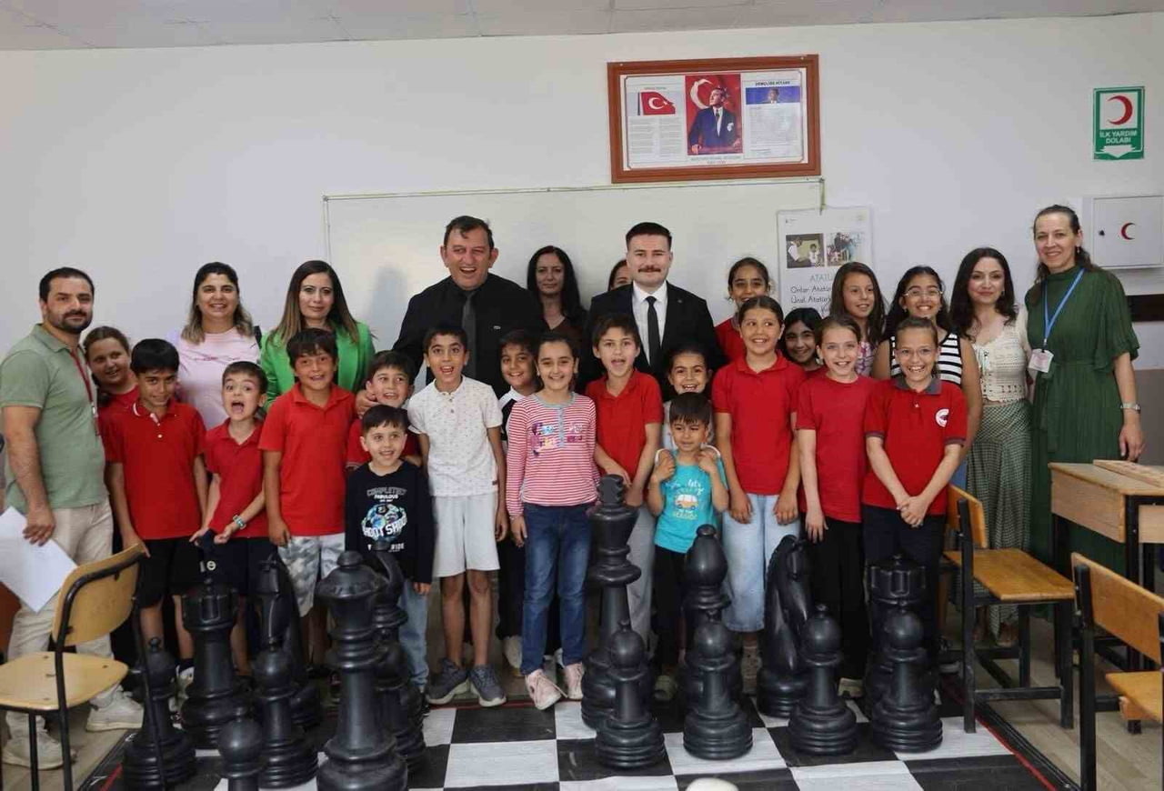 ÇANAKKALE'NİN GÖKÇEADA İLÇESİNDE GÖKÇEADA HALK EĞİTİMİ MERKEZİ BÜNYESİNDE KURULAN DİJİTAL...