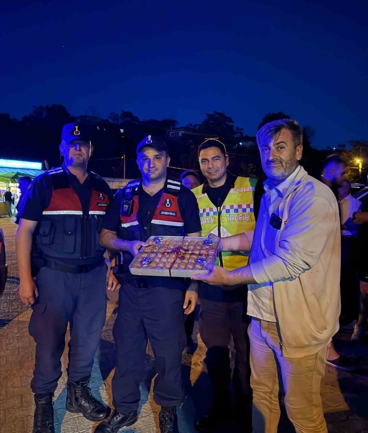 ÇANAKKALE’NİN GELİBOLU İLÇESİNDE JANDARMA TEŞKİLATI’NIN 187’NCİ KURULUŞ YIL DÖNÜMÜ SAHTE KAVGA...