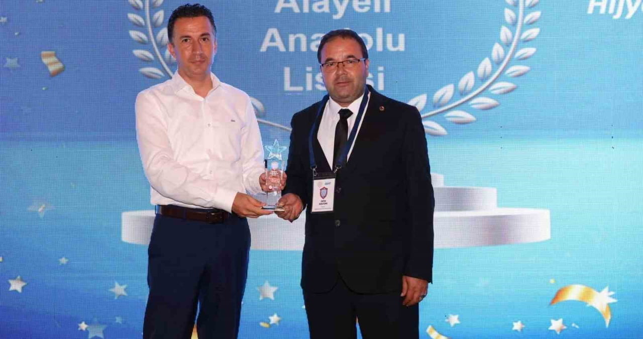 ÇANAKKALE VALİ YARDIMCISI ÖMER ŞAHİN TARAFINDAN MUSTAFA NECİB ALAYELİ ANADOLU LİSESİ OKUL MÜDÜRÜ...