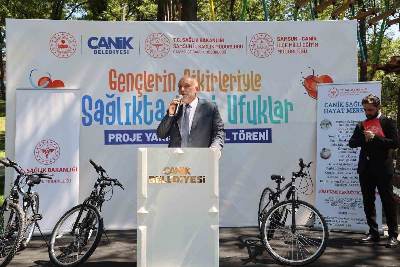 CANİK BELEDİYESİ'NİN İLÇEDE GERÇEKLEŞTİRDİĞİ "GENÇLERİN FİKİRLERİYLE SAĞLIKTA YENİ UFUKLAR" PROJE...