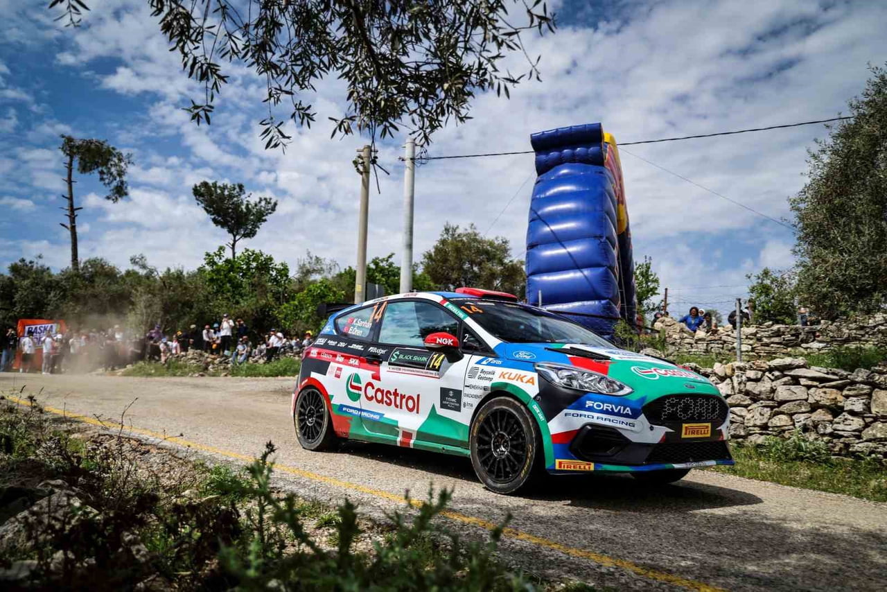 CASTROL FORD TEAM TÜRKİYE, YEŞİL BURSA RALLİSİ'NDE GENÇ YETENEKLERİYLE START ALIYOR ...