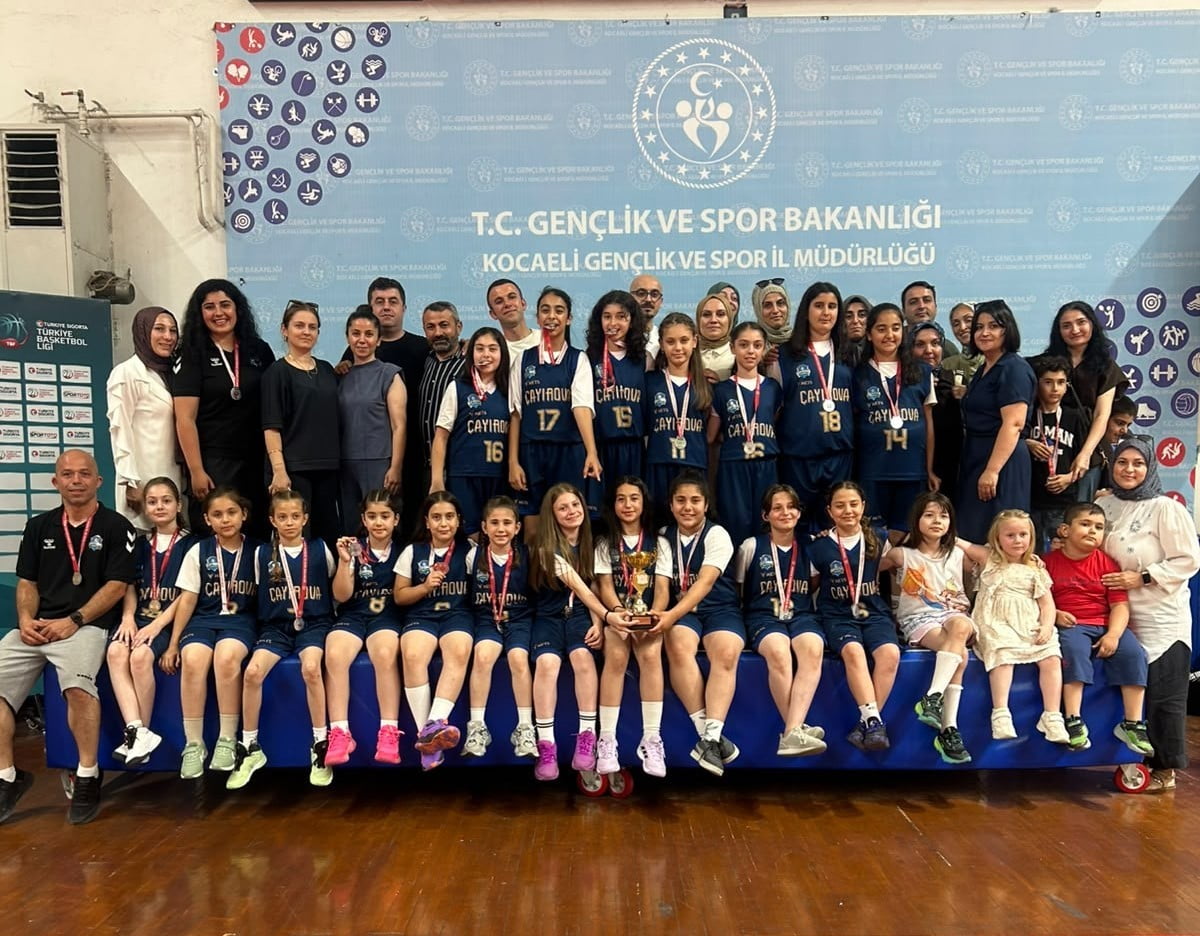 ÇAYIROVA BELEDİYESİ EĞİTİM SPOR KULÜBÜ SPORCULARI ATLETİZM VE BASKETBOL BRANŞLARINDA ELDE...