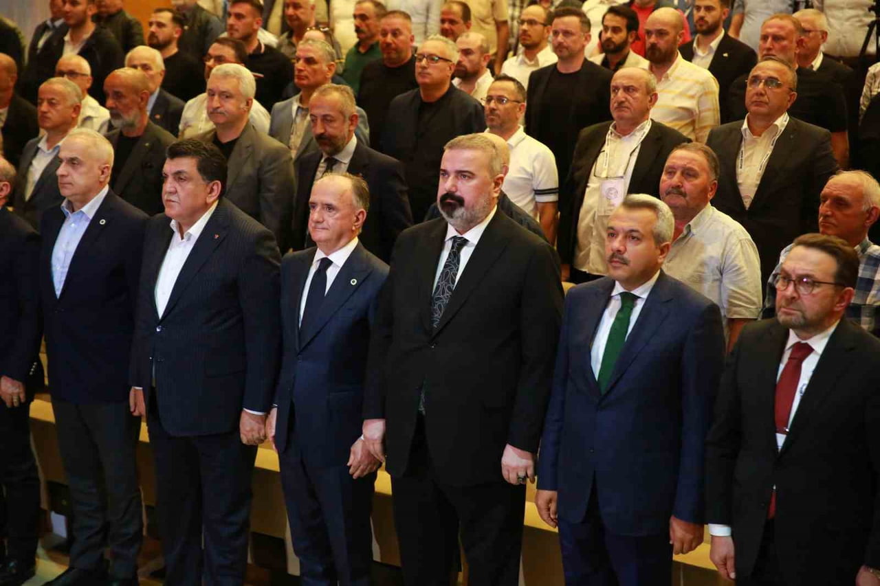 ÇAYKUR RİZESPOR KULÜBÜ'NÜN 95. OLAĞANÜSTÜ GENEL KURUL TOPLANTISI, RİZE'DEKİ İSMAİL KAHRAMAN KÜLTÜR...