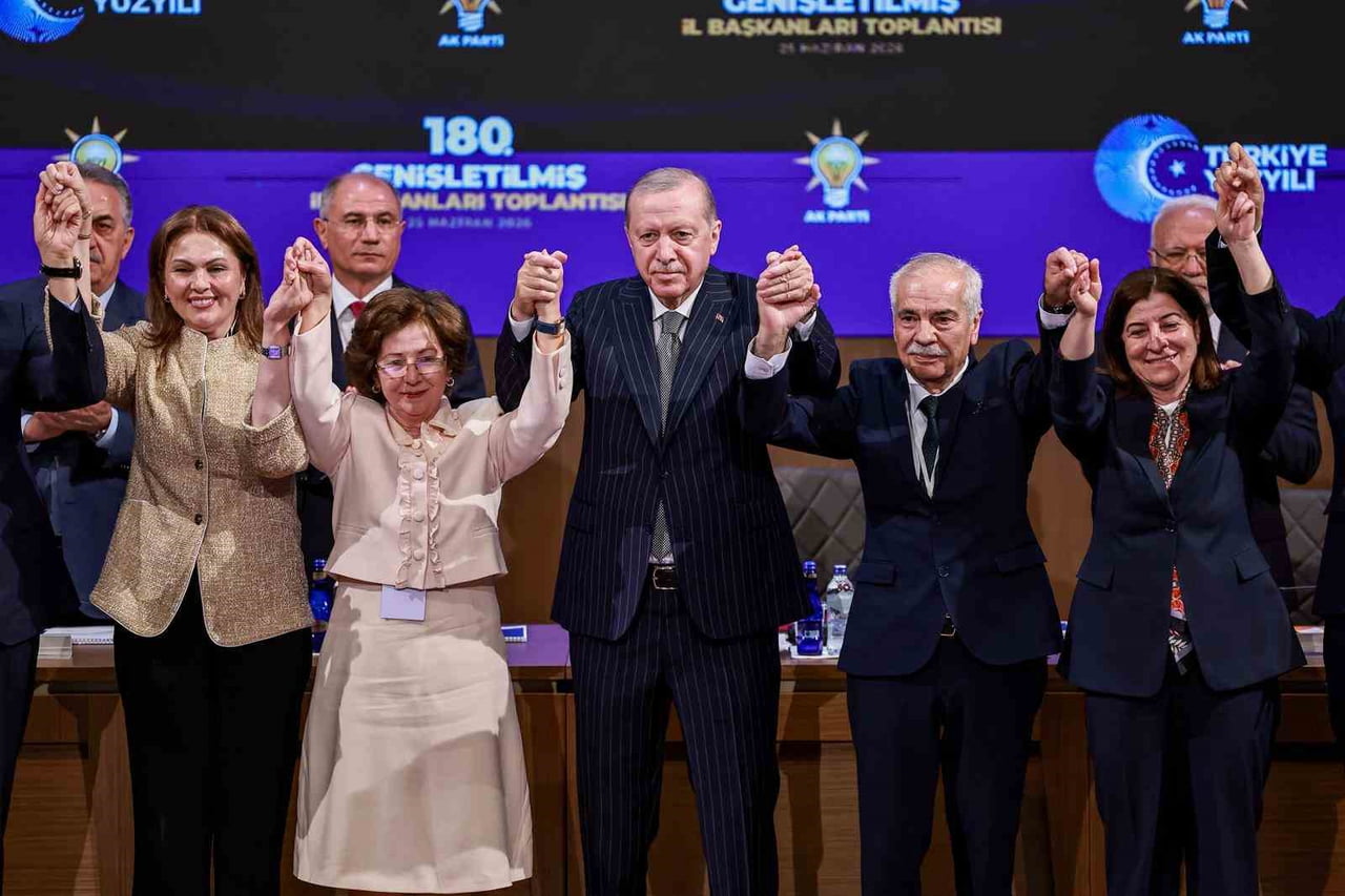 CHP’DEN İSTİFA EDEN KEŞAN BELEDİYE BAŞKANI OP. DR. MEHMET ÖZCAN AK PARTİ’YE KATILDI