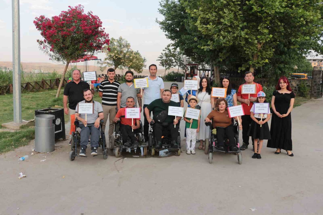 CİZRE’DE ENGELLİ BİREYLER, ÇEVRE KİRLİLİĞİNE DİKKAT ÇEKMEK VE FARKINDALIK OLUŞTURMAK AMACIYLA...
