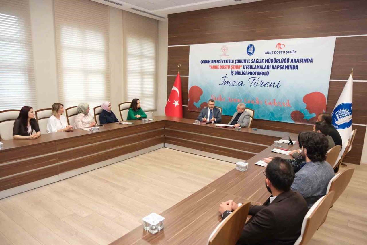 ÇORUM BELEDİYE BAŞKANI DR. HALİL İBRAHİM AŞGIN VE ÇORUM İL SAĞLIK MÜDÜRÜ PROF. DR. SİNAN ZEHİR...
