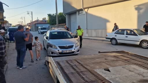 Çorum’da alkollü sürücü park halindeki 4 araca çarptı: 175 bin lira ceza yedi