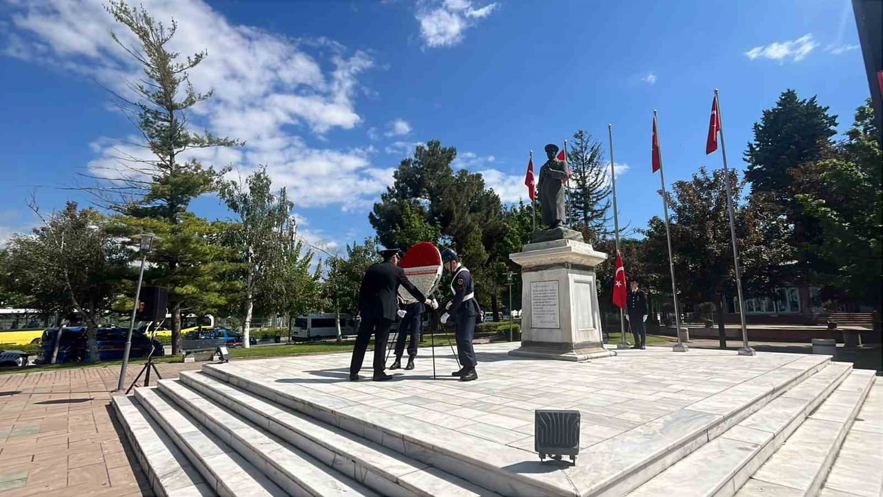 ÇORUM’DA, JANDARMA TEŞKİLATI’NIN KURULUŞUNUN 187’NCİ YIL DÖNÜMÜ ETKİNLİKLERİ KAPSAMINDA ATATÜRK...