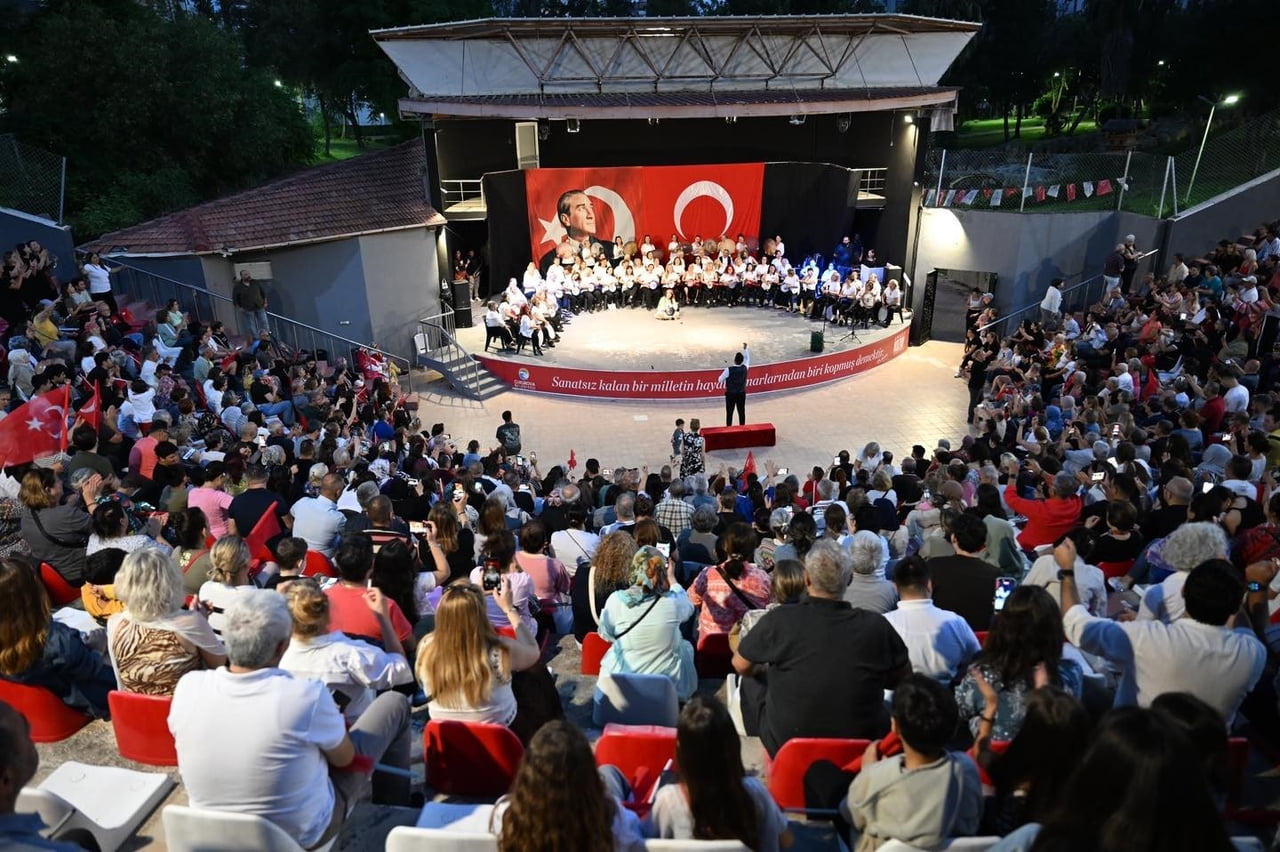 ÇUKUROVA BELEDİYESİ TARAFINDAN DÜZENLENEN KÜLTÜR VE SANAT ETKİNLİKLERİ KAPSAMINDA ÜÇ GÜN BOYUNCA...