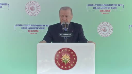 Cumhurbaşkanı Erdoğan "İstanbul'un beceriksiz idarecilerinin elinde artık eziyete dönüşmüş...