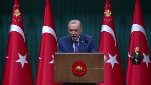 Cumhurbaşkanı Erdoğan: "İstanbul'un duvarlarını “Zulüm 1453'te başladı” yazılarıyla kirleten...