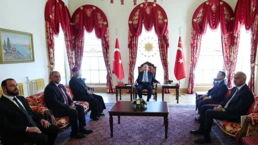 Cumhurbaşkanı Erdoğan, Türkiye Ermenileri Patriği Sahak Maşalyan’ı kabul etti