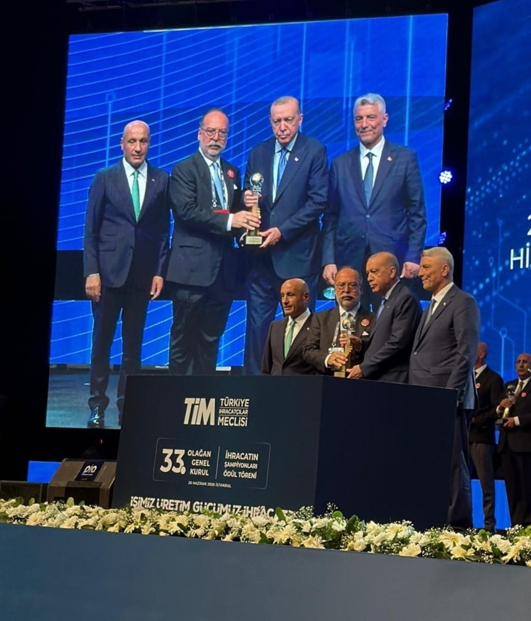 CUMHURBAŞKANI RECEP TAYYİP ERDOĞAN'IN TEŞRİFLERİYLE GERÇEKLEŞTİRİLEN TÖRENDE PEGASUS'UN ÖDÜLÜNÜ...