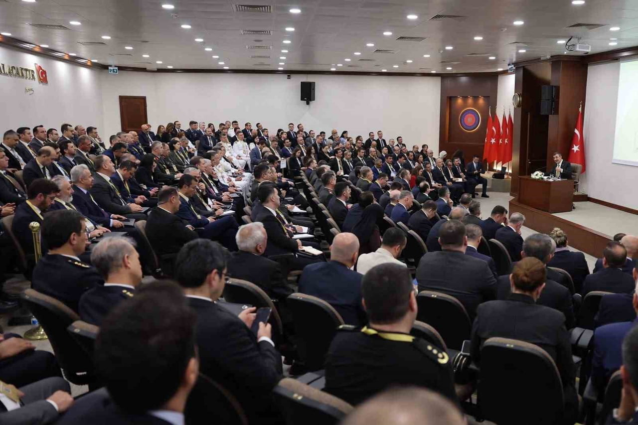 CUMHURBAŞKANI YARDIMCISI CEVDET YILMAZ, MGK GENEL SEKRETERLİĞİ TARAFINDAN DÜZENLENEN MİLLÎ...