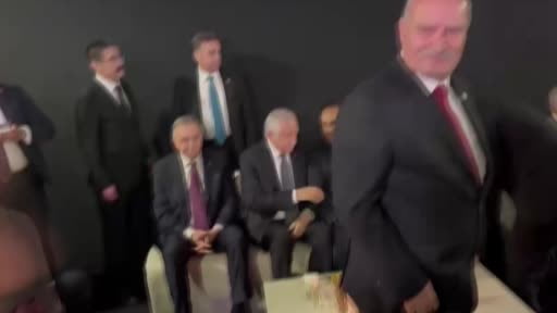 Cumhurbaşkanı Yardımcısı Yılmaz, MHP Lideri Bahçeli ve CHP'li Özel ile tokalaştı