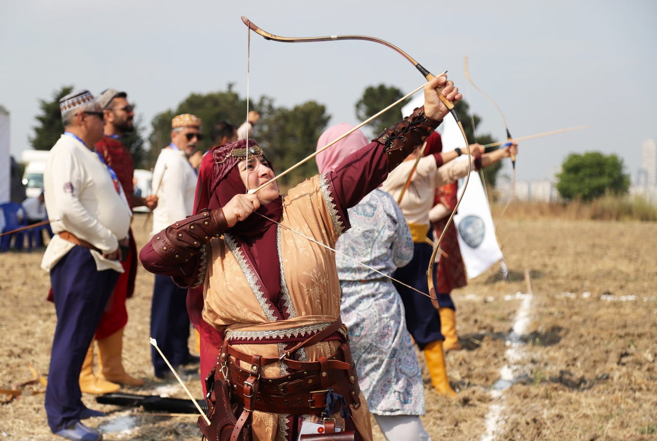 CUMHURBAŞKANLIĞI HİMAYELERİNDE DÜZENLENEN 14. ULUSLARARASI FETİH KUPASI GELENEKSEL OKÇULUK MENZİL...