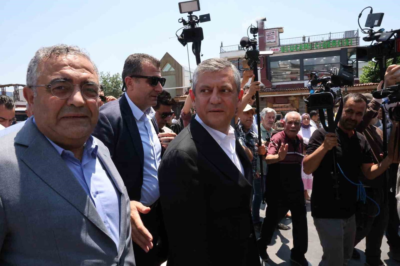 CUMHURİYET HALK PARTİ MİLLETVEKİLİ ÖZGÜR ÖZEL